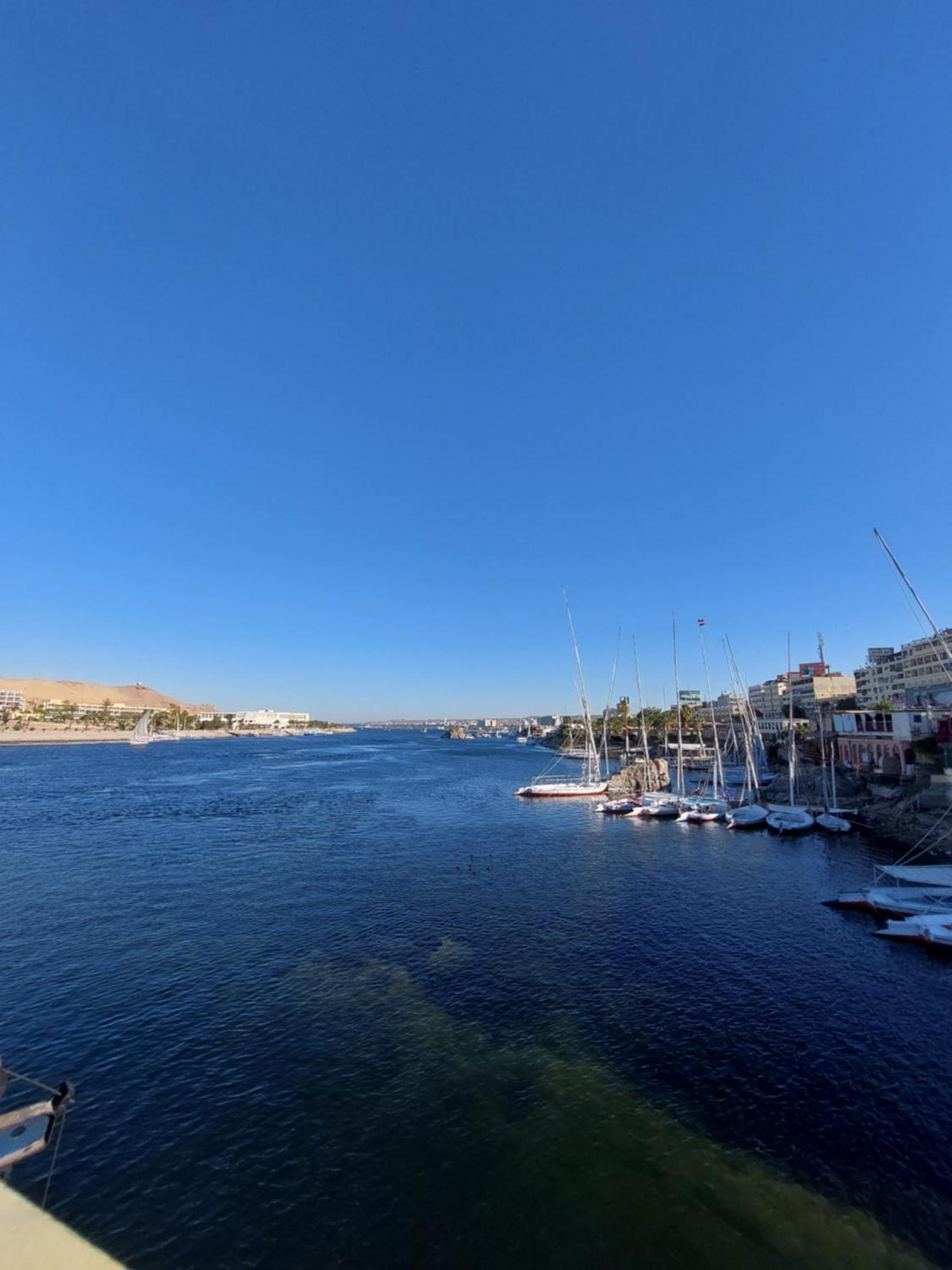 Upper Sky Tours 5 Stars Nile Cruises Sailing From Luxor To Aswan Every Saturday & Monday For 4 Nights - From Aswan Every Wednesday And Friday For Only 3 Nights With All Visits Exterior photo